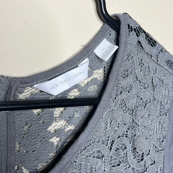 Gray New York & Company Partial Lace Top - Picture 2 of 6